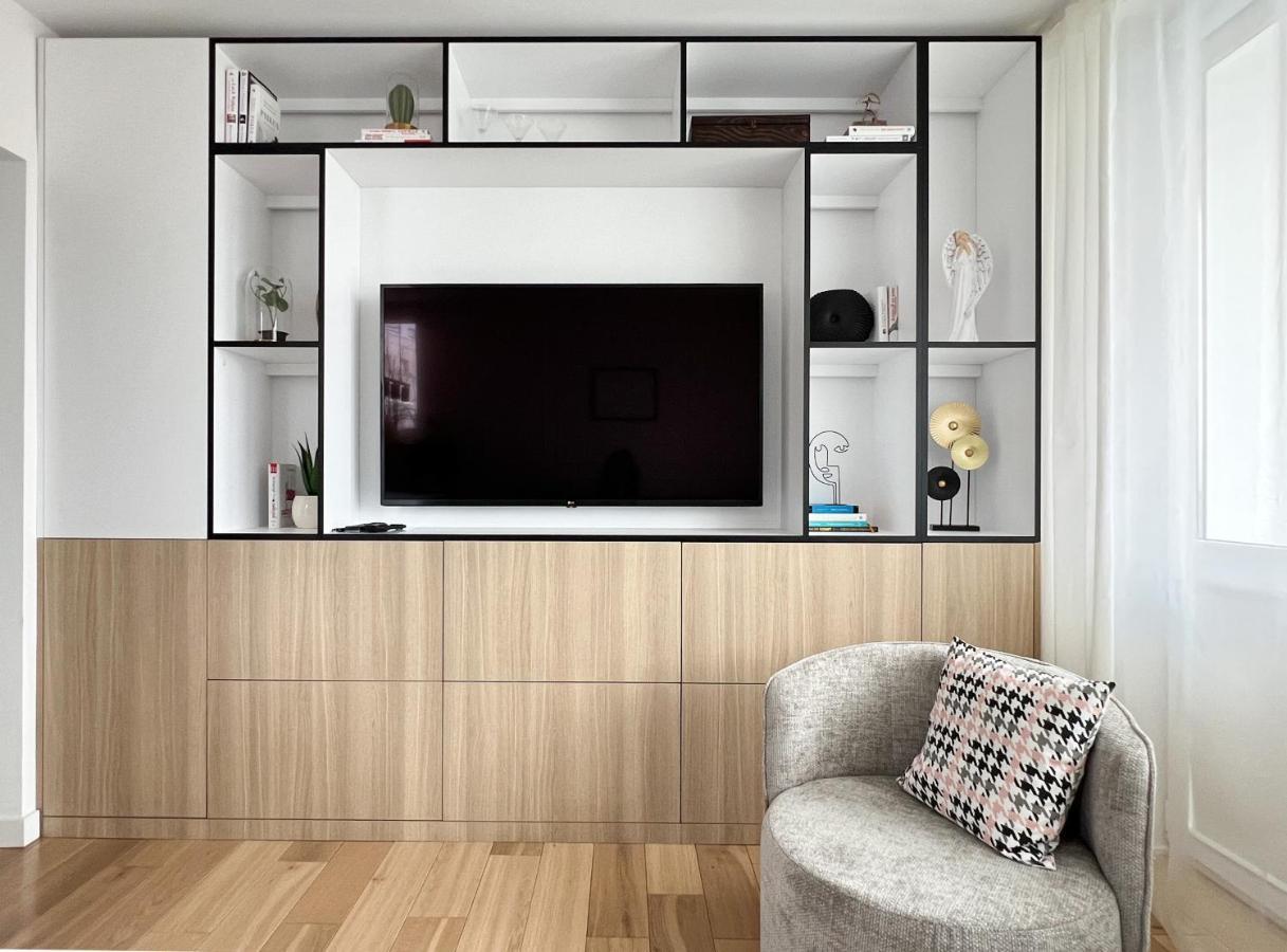 Stylowy Apartament Przy Metrze Warschau Buitenkant foto