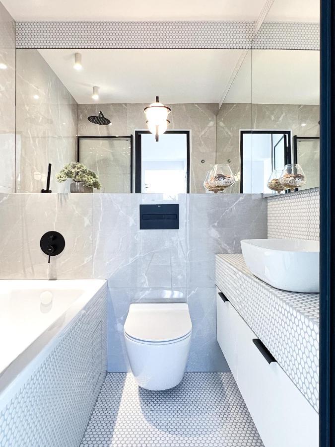 Stylowy Apartament Przy Metrze Warschau Buitenkant foto
